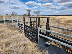 Portable Steel Cattle Yards - picture2' - Click to enlarge