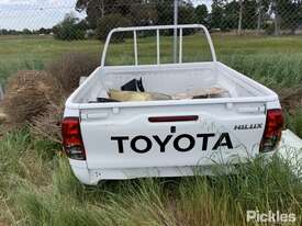 Toyota Ute Tub, Tailgate and Tail Lights Asset Located and Collection Echuca Victoria,Serial No: 000 - picture0' - Click to enlarge