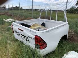 Toyota Ute Tub, Tailgate and Tail Lights Asset Located and Collection Echuca Victoria,Serial No: 000 - picture2' - Click to enlarge