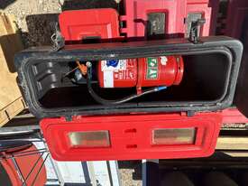 6 x Fire Extinguishers - picture1' - Click to enlarge