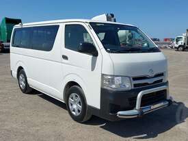 Toyota Hiace - picture0' - Click to enlarge