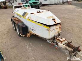 Duro Tank Dual Axle Trailer - picture0' - Click to enlarge