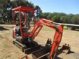 Kubota Mini Excavator - picture0' - Click to enlarge