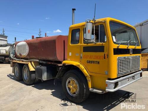 1978 International ACCO 1930B Rigid Day Cab (Water Tanker)