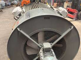 750 kw 1000 hp 4-pole 1492 rpm 415 volt 500 frame AC Electric Motor ABB Type HXR500LH4 - picture1' - Click to enlarge