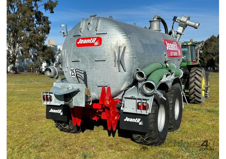 caption Jeantil GT 12500 Slurry Tanker (12,500L)