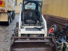 Bobcat S205 2011 (2200 hours) - picture0' - Click to enlarge