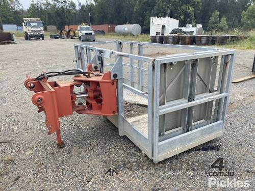 2004 Manitou N 4M ORHE 3 Person Platform Basket. Max Load: 365kg (out of cert),Serial No: 193652