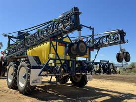 2022 HAYES 24 METRE SPRAYER + WEED-IT QUADRO - picture2' - Click to enlarge