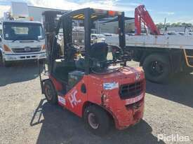 Powerlift CP0D25-XW22F/XF25L Forklift (Solid Tyre) - picture2' - Click to enlarge