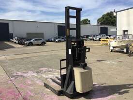 Crown 20IMT154A Reach Forklift - picture0' - Click to enlarge