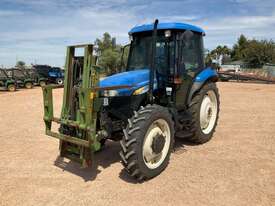 2005 New Holland TD90D Tractor - picture1' - Click to enlarge