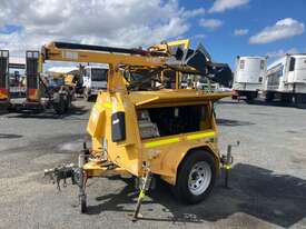 2007 Bliss Fox Lighting Tower Trailer - picture1' - Click to enlarge