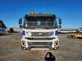 2012 Volvo FMX Series Cab Chassis Single Cab - picture0' - Click to enlarge