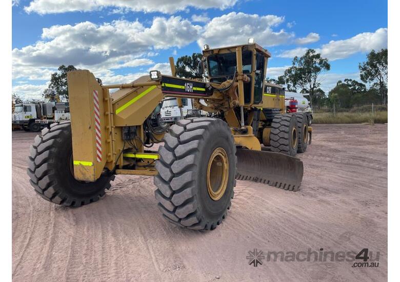 Used 2006 Caterpillar 16H Grader in , - Listed on Machines4u