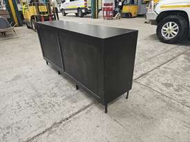 1 X Credenza Cabinet - picture2' - Click to enlarge