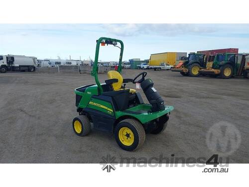 John Deere 1570