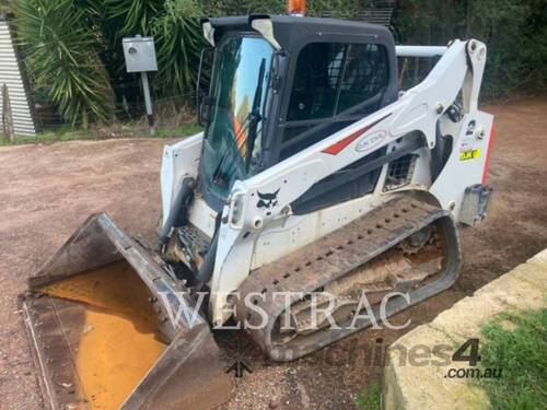 caption BOBCAT T595 Compact Track Loader