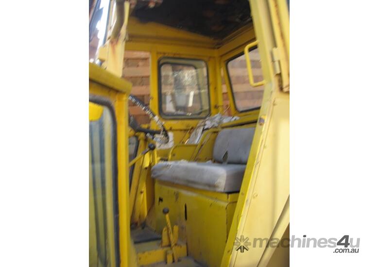 caption 10 ton BHB , 3 stage boom , running rope