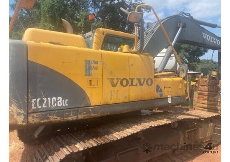 caption HILCO GLOBAL - 2013 Volvo EC210 Excavator - 20k HOURS