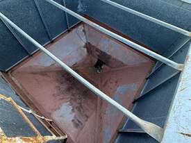 HAUL OUT/CHASER BIN - picture2' - Click to enlarge