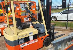 TOYOTA NISSAN Electric 3 WHEEL FORKLIFT