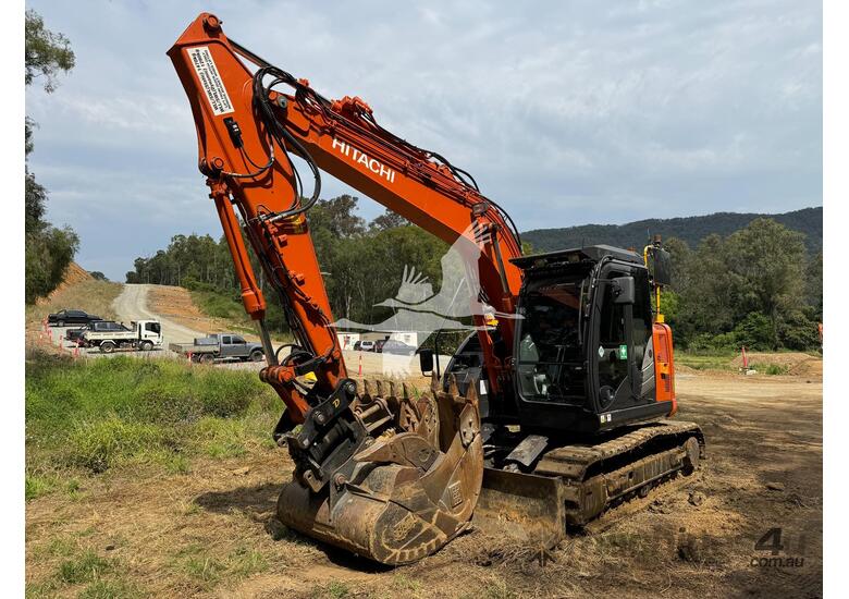 2021-HITACHI-ZX135US-5B-