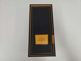 8x 2004 Veuve Cliquot La Grande Dame Brut - picture0' - Click to enlarge