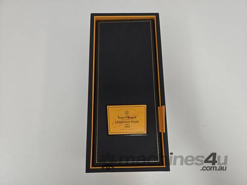 8x 2004 Veuve Cliquot La Grande Dame Brut