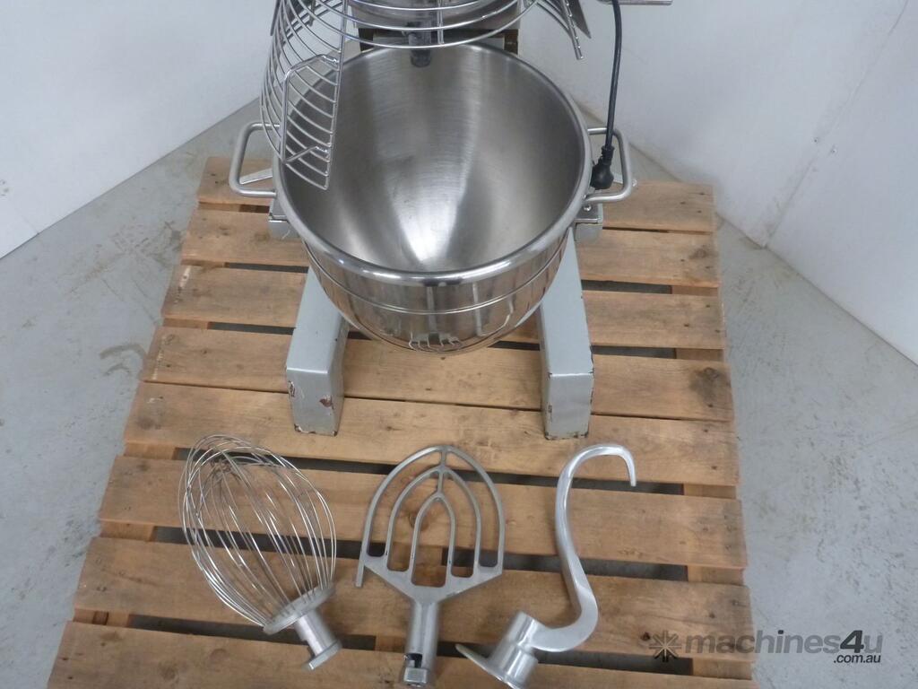 Used apuro APURO 30LITRE MIXER Mixer in LANDSDALE, WA