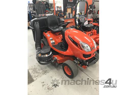 Kubota GR2120 Diesel with grass catcher