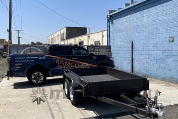 8x5 Tandem: 2 Tonne Payload, Maximum Efficiency!