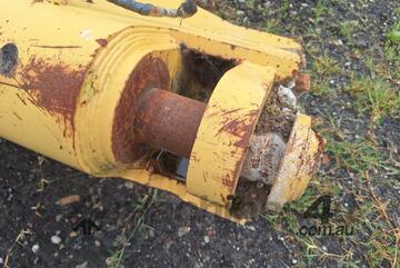 Caterpillar D11 Single Shank Ripper Box