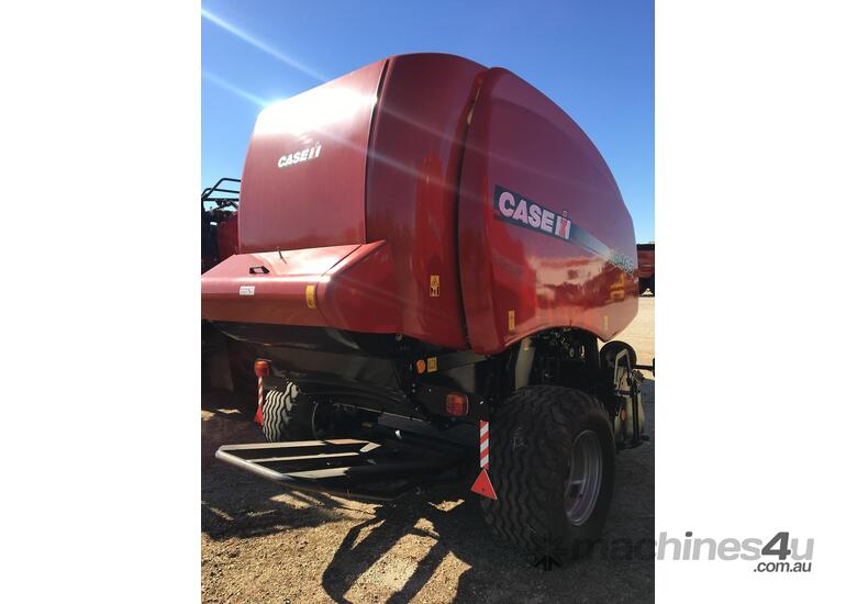 caption 2018 CASE IH RB465 VARIABLE CHAMBER ROUND BALER