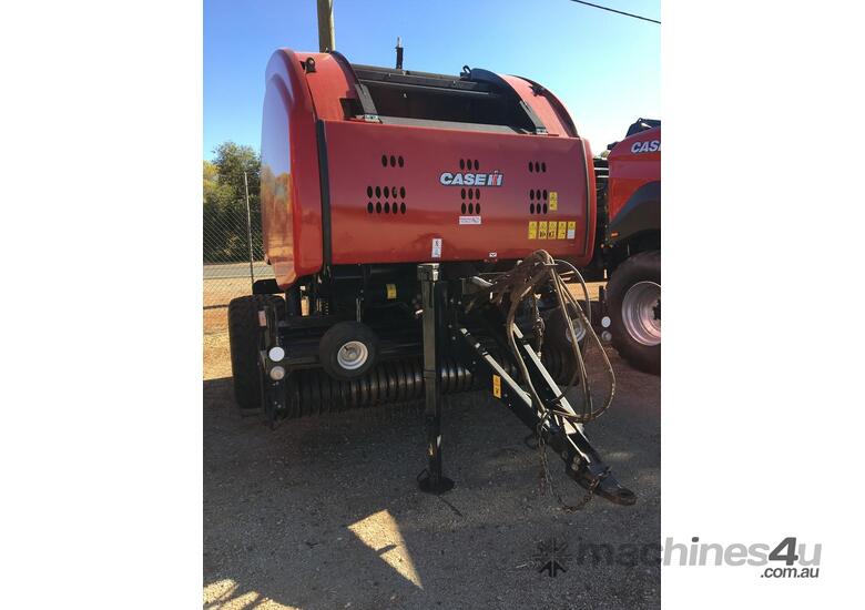 caption 2018 CASE IH RB465 VARIABLE CHAMBER ROUND BALER