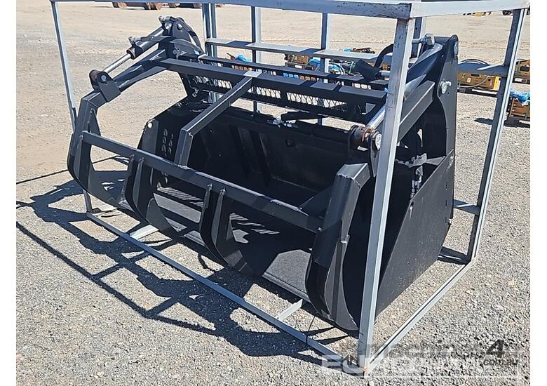 caption Unused Grapple Bucket to suit Skidsteer Loader