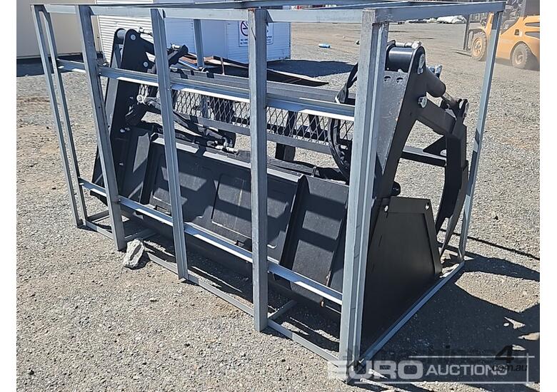 caption Unused Grapple Bucket to suit Skidsteer Loader
