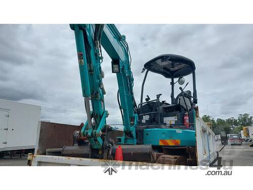 Kobelco SK35SR-6