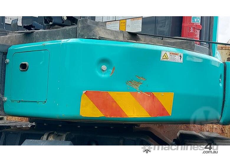caption Kobelco SK35SR-6
