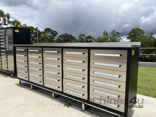 30 Drawer Stainless Steel Work Bench (Low)