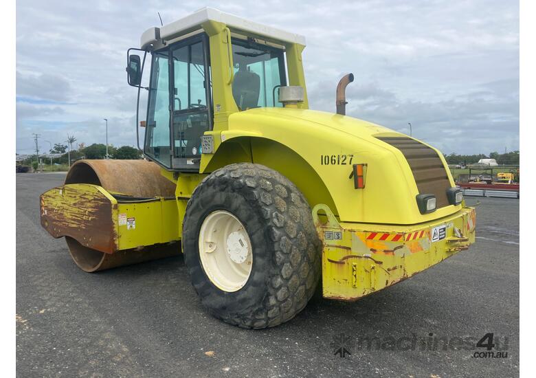 caption Ammann SV 216 Articulated Smooth Drum Roller