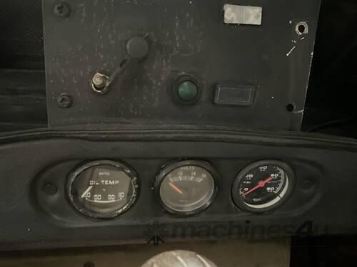 caption 1980 LandRover