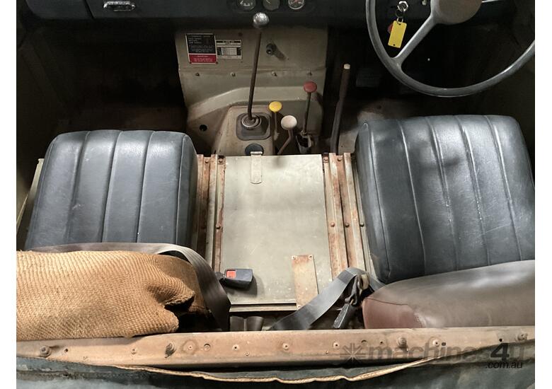 caption 1980 LandRover