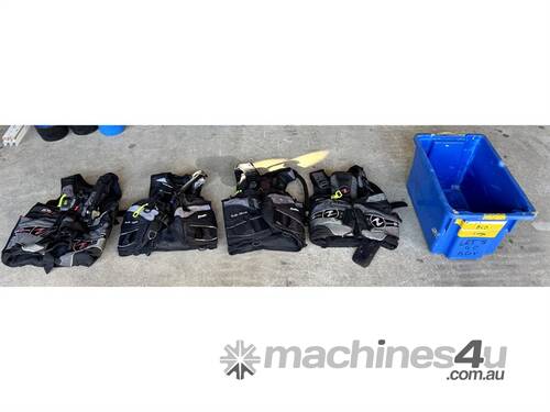 caption QUANTITY OF SIZE LARGE BCDS