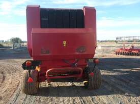 NH BR 40 Round Baler - picture1' - Click to enlarge