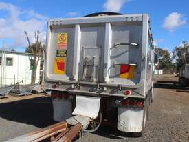 2015 Mack Clxt Superliner - picture2' - Click to enlarge