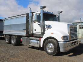 2015 Mack Clxt Superliner - picture19' - Click to enlarge