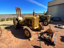 Chamberlain 9G Tractor w Forklift  - picture0' - Click to enlarge
