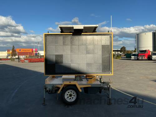 2015 Data Signs Data Sign C Sign Board (Trailer Mounted)