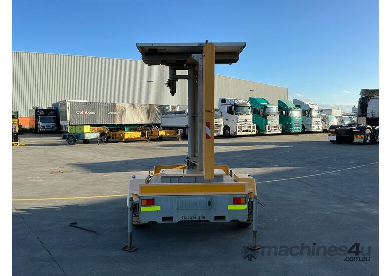 2015 Data Signs Data Sign C Sign Board (Trailer Mounted)